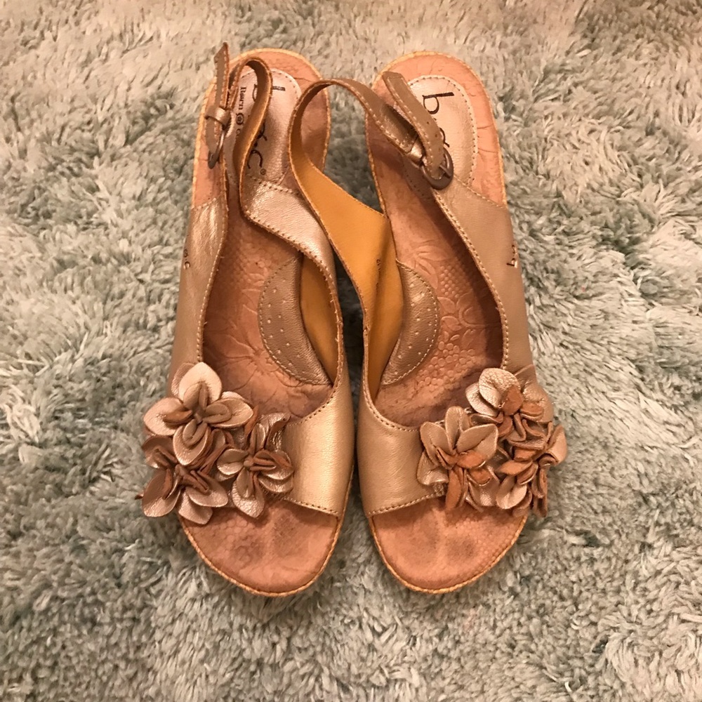 Floral wedges